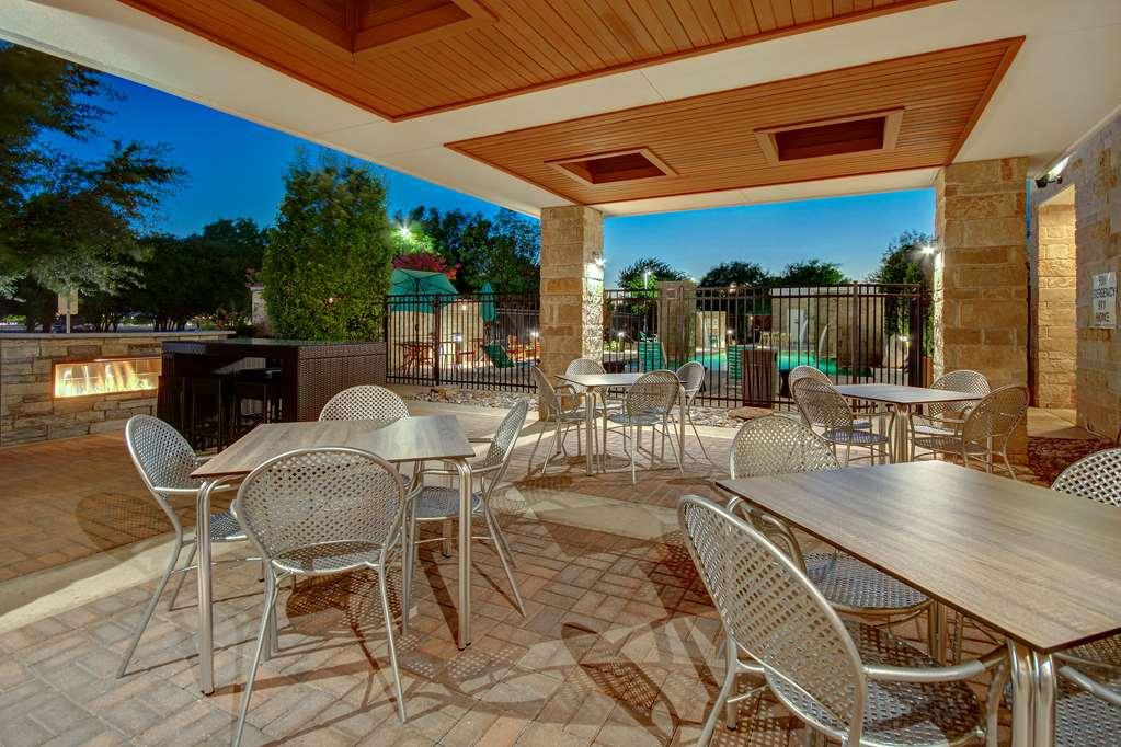 Hampton Inn Зейнсвілль Екстер'єр фото