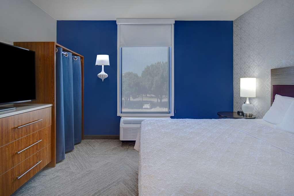 Hampton Inn Зейнсвілль Номер фото