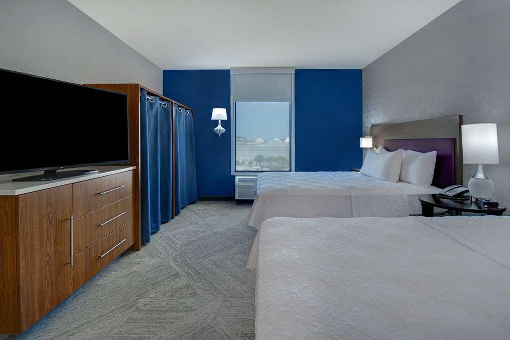 Hampton Inn Зейнсвілль Номер фото