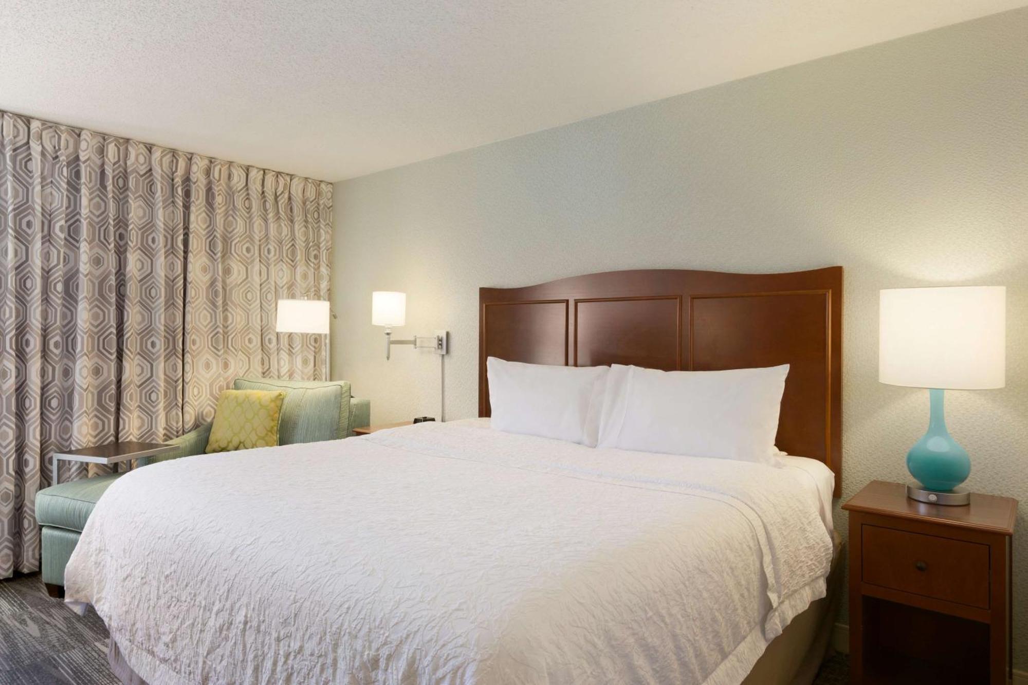 Hampton Inn Зейнсвілль Екстер'єр фото