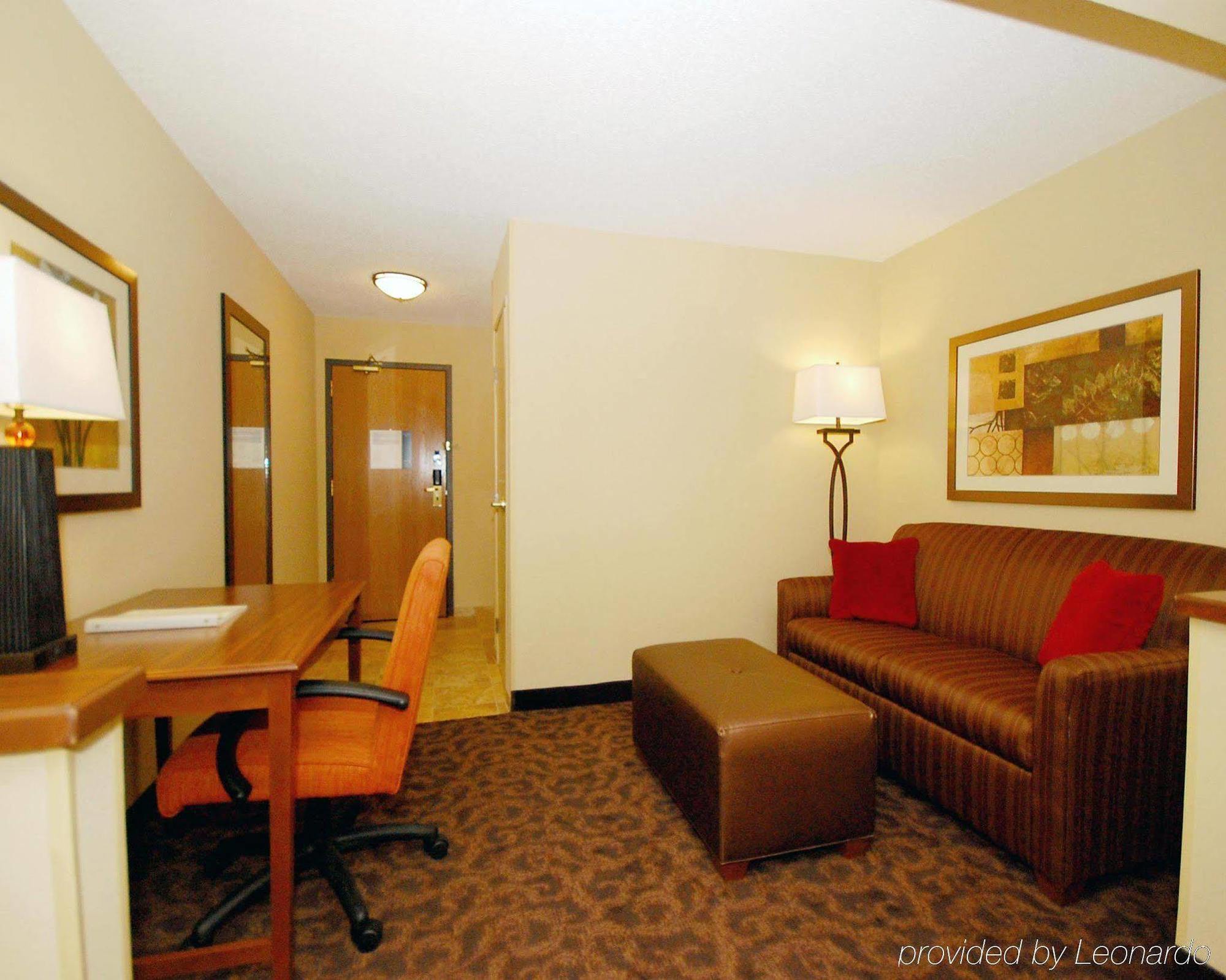 Hampton Inn Зейнсвілль Номер фото