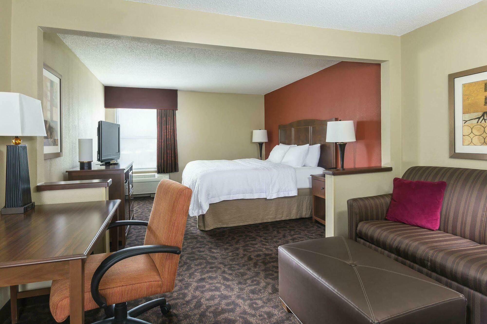 Hampton Inn Зейнсвілль Екстер'єр фото